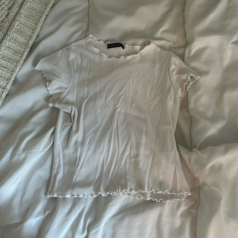 White Brandy Top With Lettuce Edges